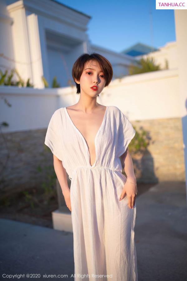 [XiuRen]高清写真图 2020.08.04 No.2405 冯木木LRIS